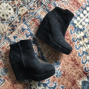 Black Suede Boots Size 7.5